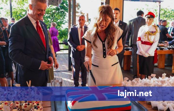 Ambasada britanike në Kosovë organizon festën për ditëlindjen zyrtare të Mbretit Charles III