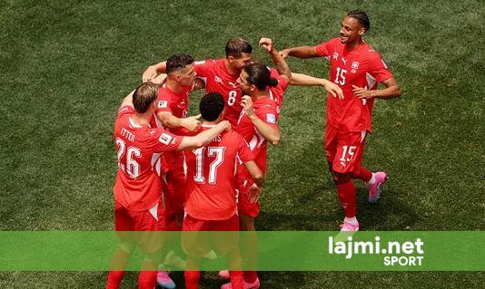 Xhaka me shokë nuk tregojnë mëshirë ndaj Bosnjës
