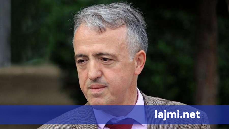 Dorëheqja e kryeministrit britanik  Hamiti thumbon Kurtin  Fitorja e thellë në zgjedhje nuk të jep garanci të qëndrimit në pushtet