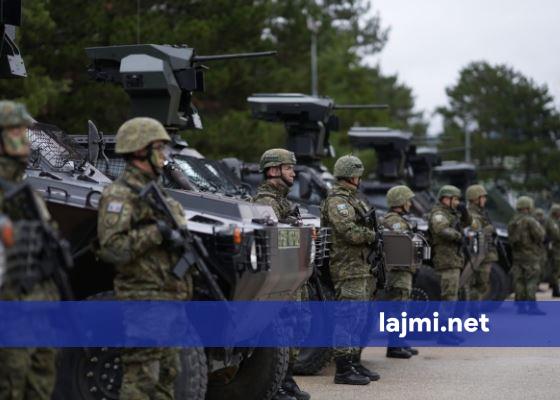 Ministria e Mbrojtjes ndan mbi 84 mijë euro për furnizimin me goma për automjetet e FSK së