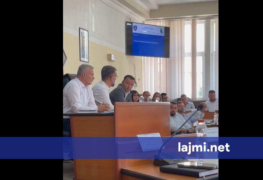 Faton Peci  mediave lokale  Shkruani ka 50 shkrime kundër meje si në fushatë  se s po më rrihet