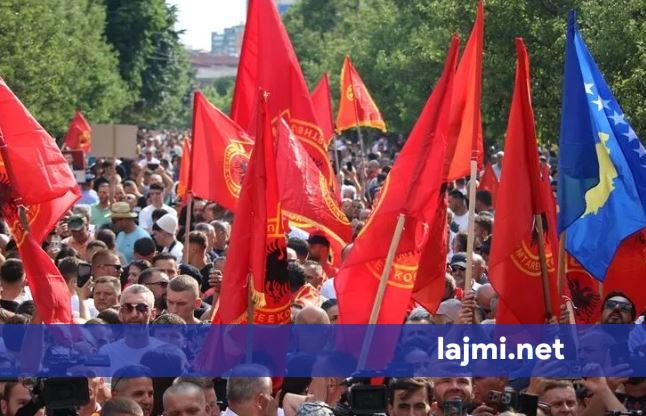 OVL UÇK paralajmëron protesta pas shtyrjes së aktgjykimit në Hagë  s e përjashton përshkallëzimin