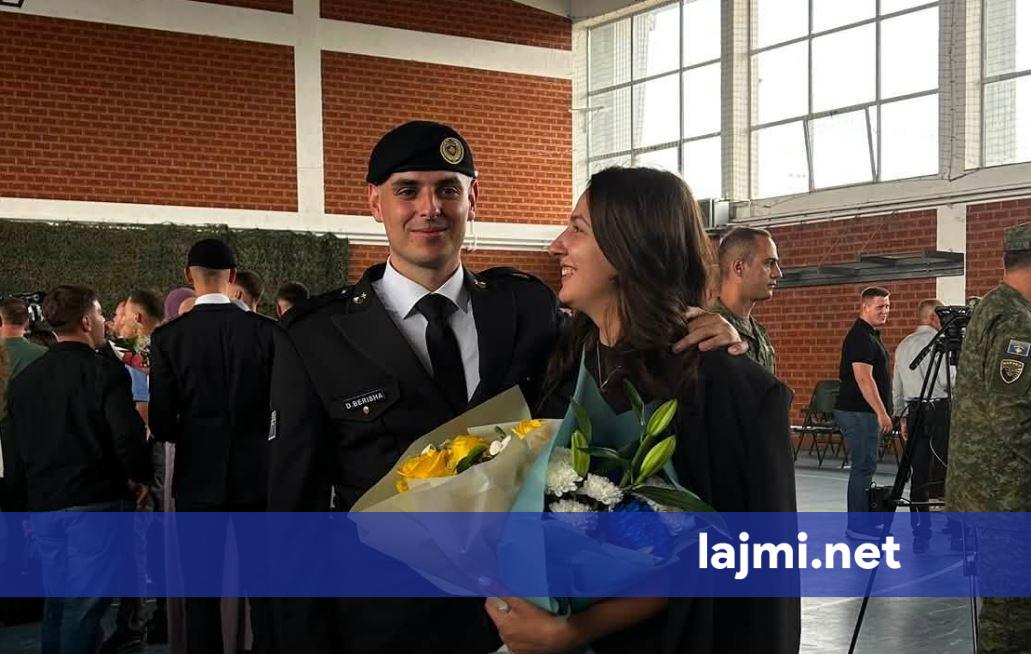 pas-humbjes-se-babait-vajza-e-ish-komandant-sahit-jasharit-ne-gezim-burri-i-diplomohet-si-oficer-i-fsk-se
