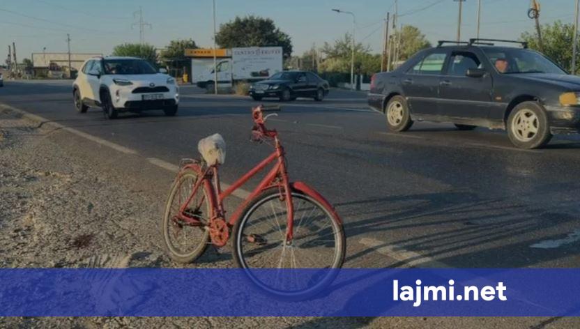 Vetura me targa të Kosovës godet biçiklistin 66 vjeçar në Shqipëri