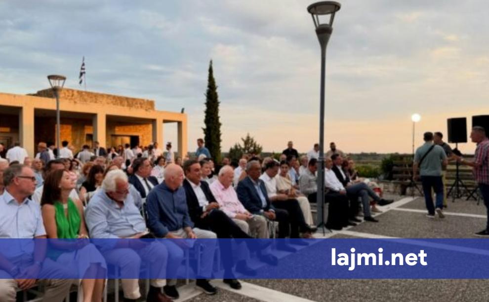 Kurti në Greqi  shihet në ceremoninë hapëse të Simpoziumit Symi  ZKM ja s njoftoi për vizitën