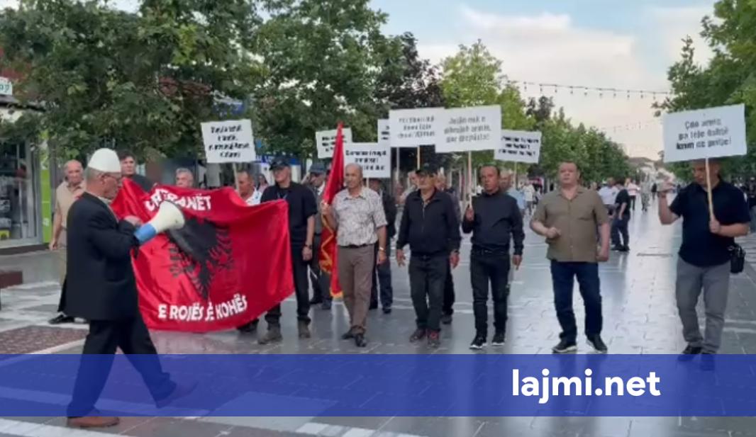  Stop gjakderdhjes   Protestohet në Podujevë pas plagosjes së katërfishtë