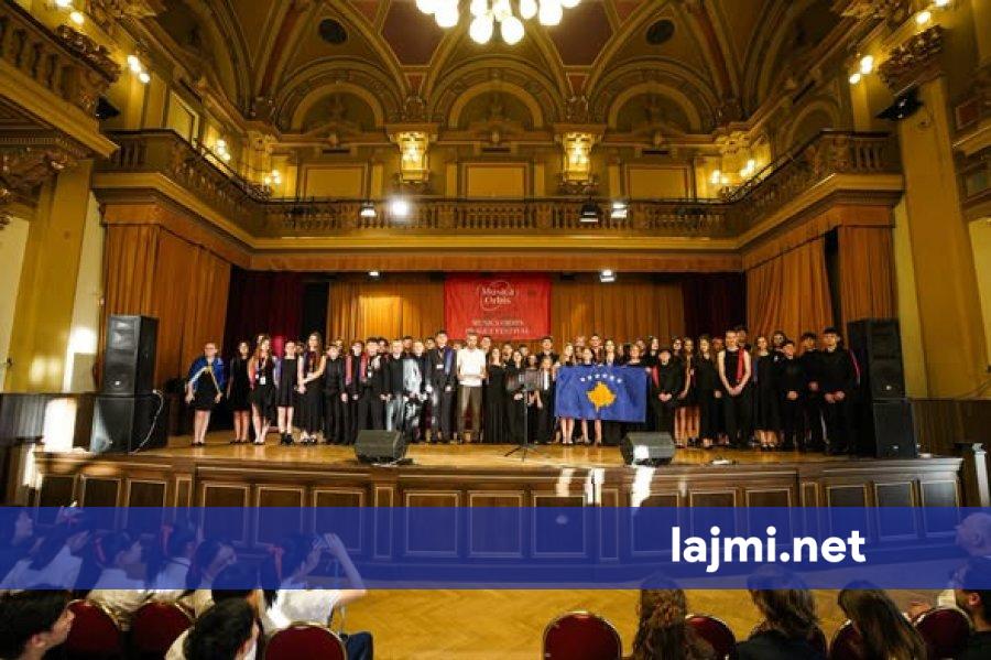 Kurti uron Orkestrën  Amadeus  për suksesin në festivalin ndërkombëtar