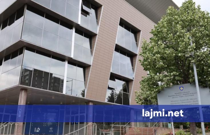 599 studente përfitojnë mbështetje financiare nga MASh për studimet në STEM