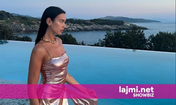 Dua Lipa heq fotot nga vila në jugun e Shqipërisë