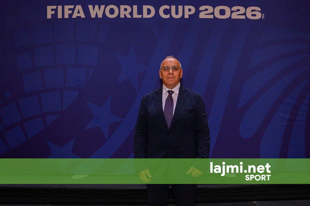 FFK  Agim Ademi përshëndetet me Donald Trump në ceremoninë e FIFA s