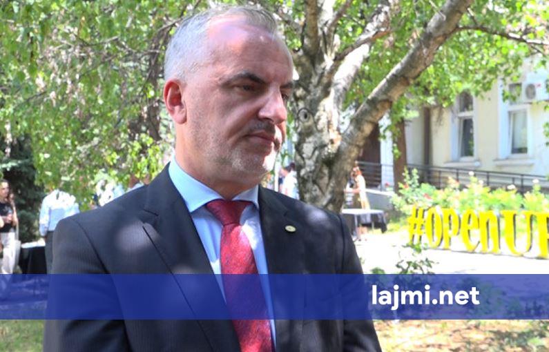  Duart larg nga pronat e Universitetit të Prishtinës   Hajrullahu kërkon lirimin e objektit në Mitrovicën e Veriut