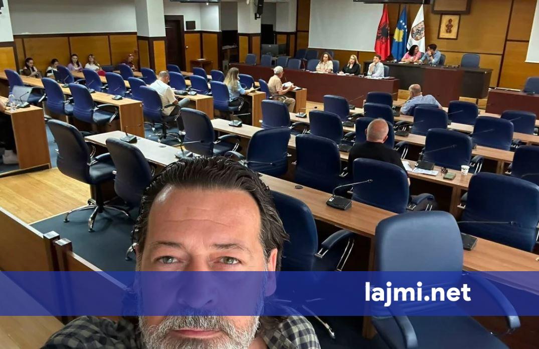 Sveçla  Vetëm shtatë qytetarë morën pjesë në dëgjimin publik për buxhetin  Komuna e Prishtinës ka humbur besimin e qytetarëve