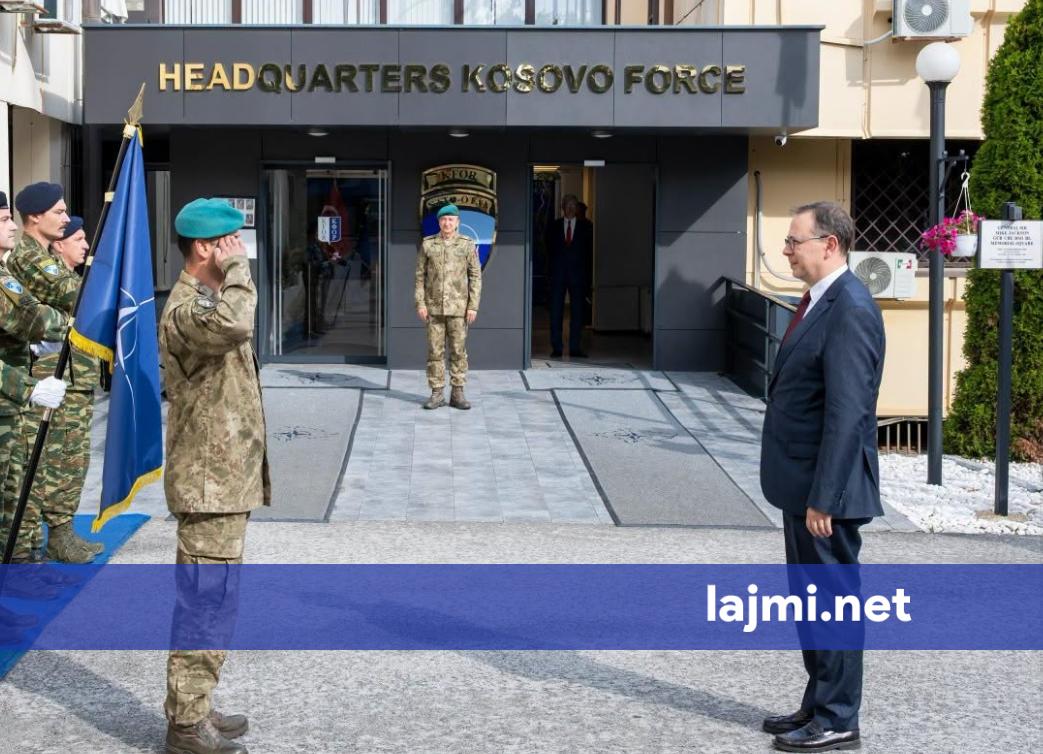 Komandanti i KFOR it pret në takim lamtumirës ambasadorin turk në Kosovë