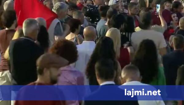 57 ditë protestë në Tiranë para Kryeministrisë  Jep dorëheqjen  duam qeveri teknike
