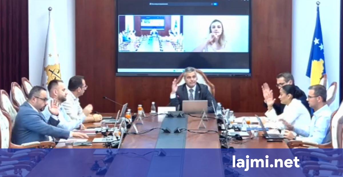Shpallet konkursi për rekrutimin e 34 prokurorëve të rinj të Kosovës  10 vende rezervohen për serbët