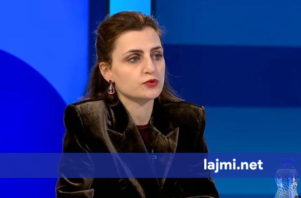  Ju thojsha    Deputetja e LDK së lajmërohet me ironi pas takimit Kurti Abdixhiku