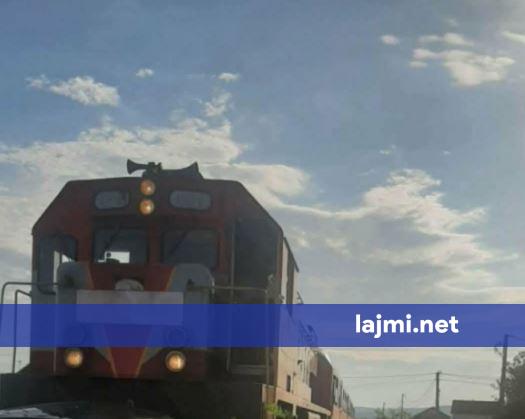 Një person i lënduar nga aksidenti mes trenit dhe veturës në Fushë Kosovë