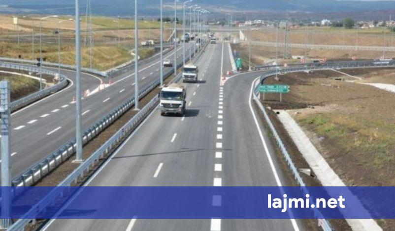 Nesër kufizohet qarkullimi i kamionëve mbi 20 tonë në autostradat e Kosovës