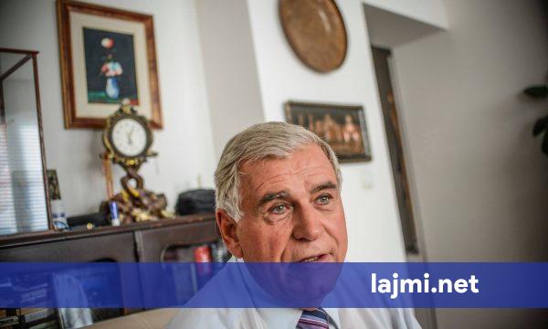  Maskarallëçe   Vllasi për situatën politike  Bota po habitet me ne