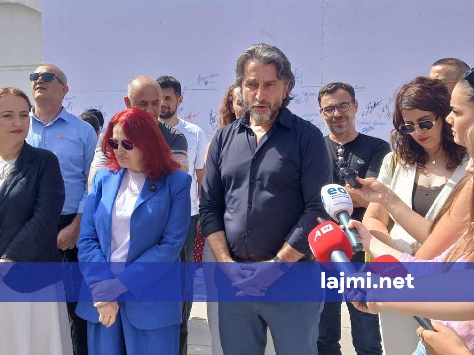 Rama nënshkruan nismën për drejtësi dhe pafajësi për krerët e UÇK së  fton qytetarët t i bashkohen marshit të 12 shtatorit
