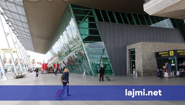 Ndërpritet trafiku ajror në Shqipëri pas një defekti teknik