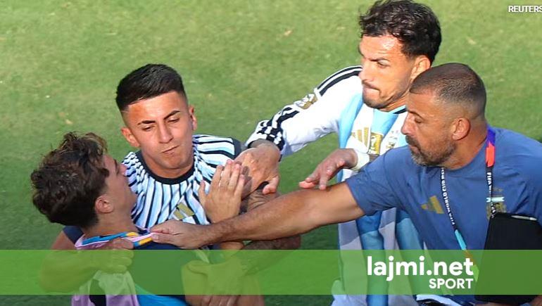FIFA ia  zbut  dënimet Paredesit dhe lojtarëve tjerë të Argjentinës