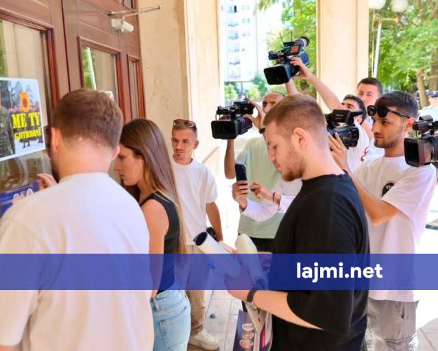 Rinia Demokratike e Kosovës paralajmëron aksion simbolik para Qeverisë
