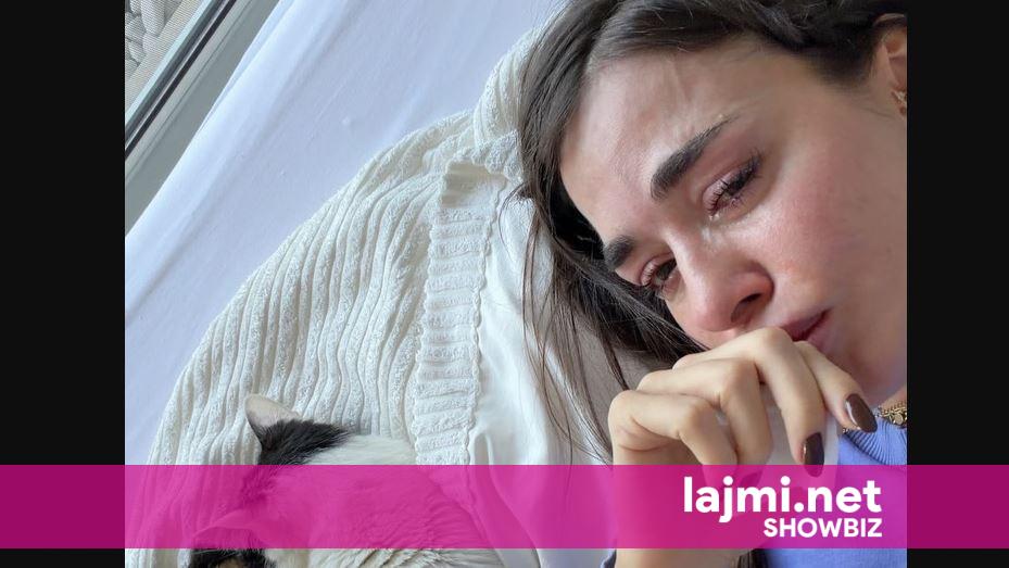 S i mban dot lotët  pamjet e aktores turke pas humbjes së maces bëjnë xhiron e rrjetit