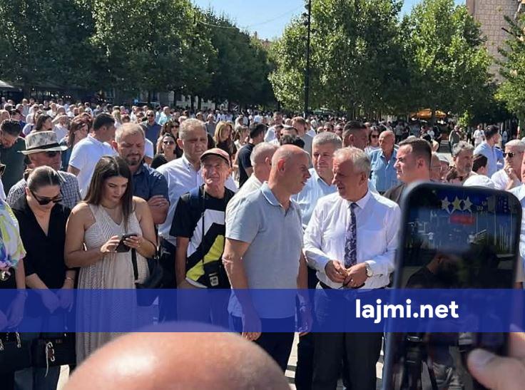 Nis protesta e kryetarëve të komunave para Qeverisë