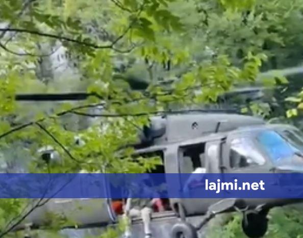 Momente paniku në Shalë  Turisti bie në humnerë  nxirret me helikopter