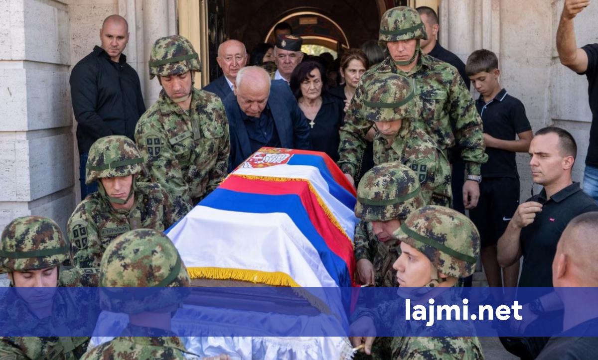 Në nderim të kriminelit   I dënuari për gjenocid  Ratko Mlladiq  varroset me nderime në Beograd