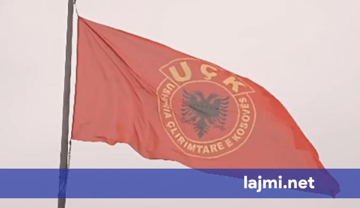 Në prag të verdiktit në Hagë  Prishtina vendos flamurin e UÇK së  te rrethi 