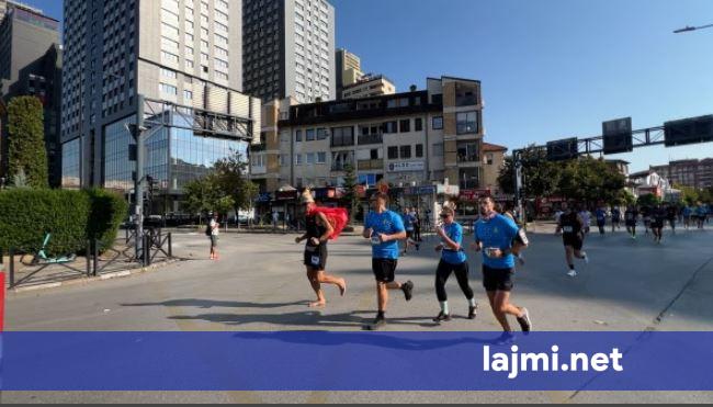 1 mijë e 600 garues marrin pjesë në maratonën e Prishtinës