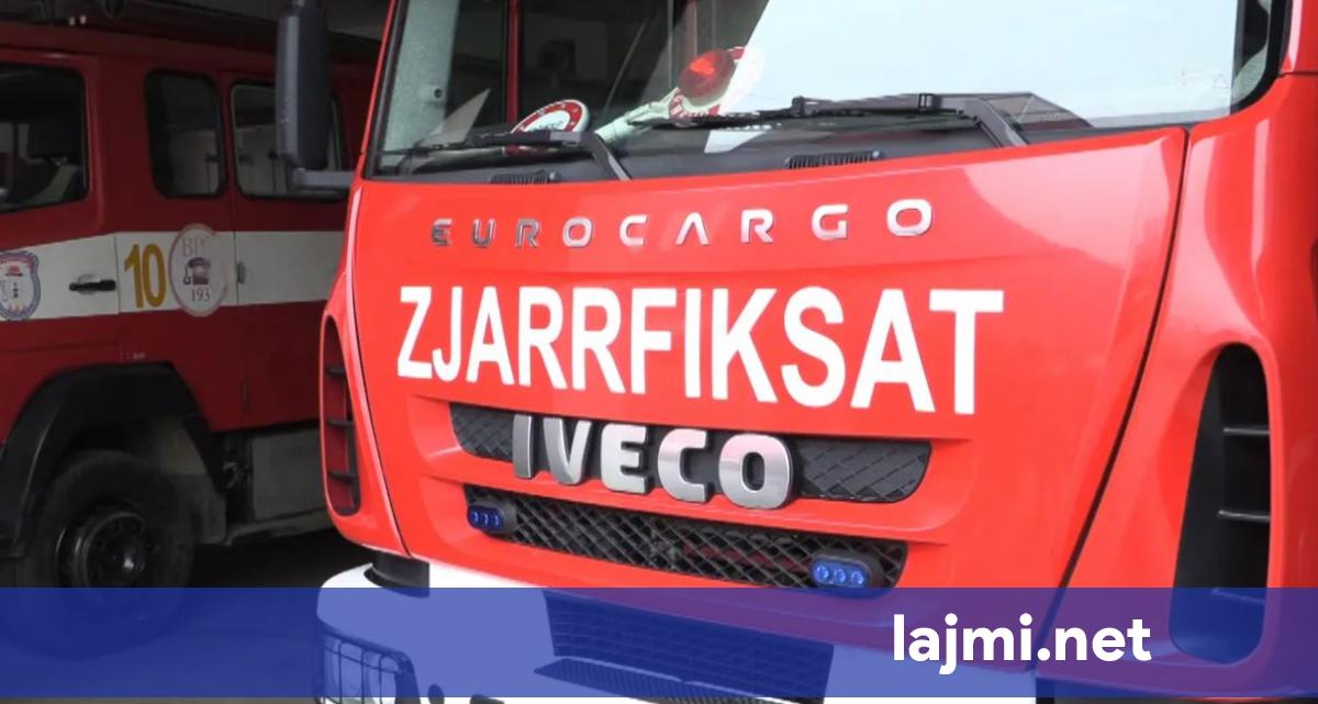 Zjarr në një zonë të KEK ut në magjistralen Prishtinë Pejë  zjarrfikësit  Po digjen mbetje të hirit