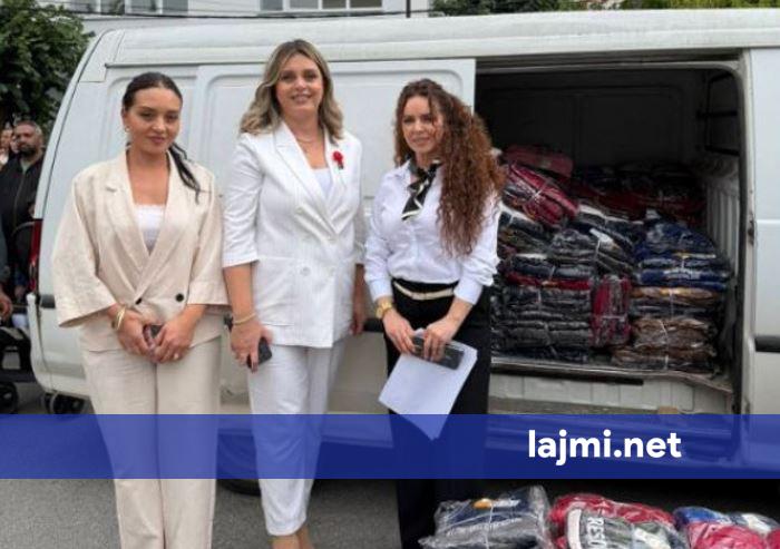 Në Gjilan shpërndahen rreth 500 palë veshmbathje për fëmijët në nevojë