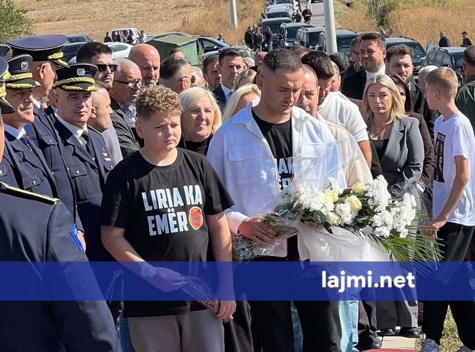 Tre vjet nga rënia e Afrim Bunjakut  dy djemtë e tij përkrahin çlirimtarët në Hagë    Liria ka emër 