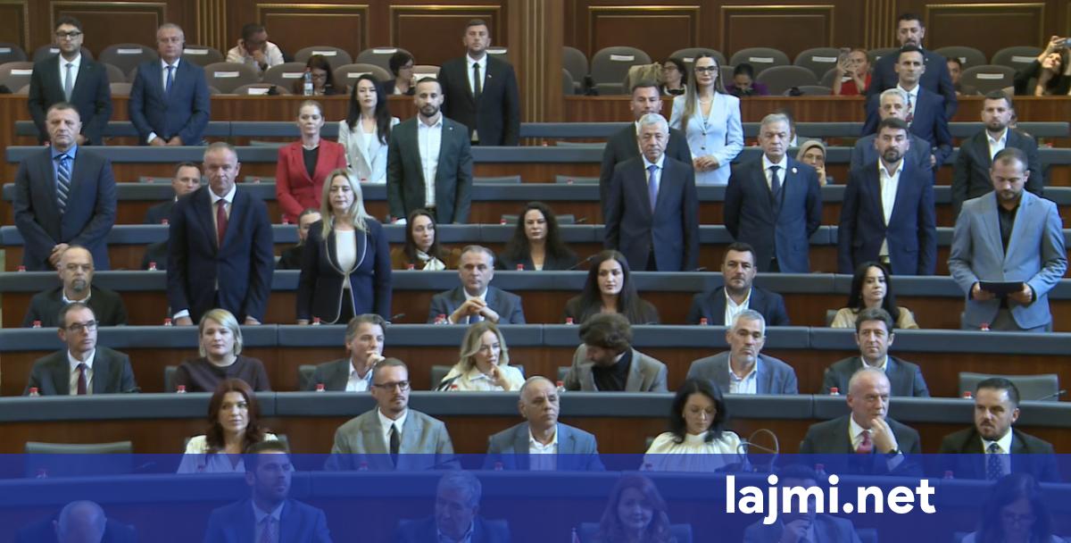 Betohen deputetët e rinj të Kuvendit të Kosovës  i zëvendësojnë ministrat dhe zëvendësministrat
