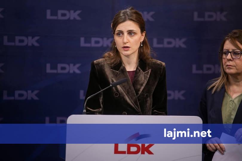 Ymeri për shkarkimin e Isufajt  Takimet me ambasadorët nuk shërbejnë për imunizimin e pozitave pasi që shumica e popullit e ka vendosur me votë se nuk e përkrah drejtësinë e demokracinë