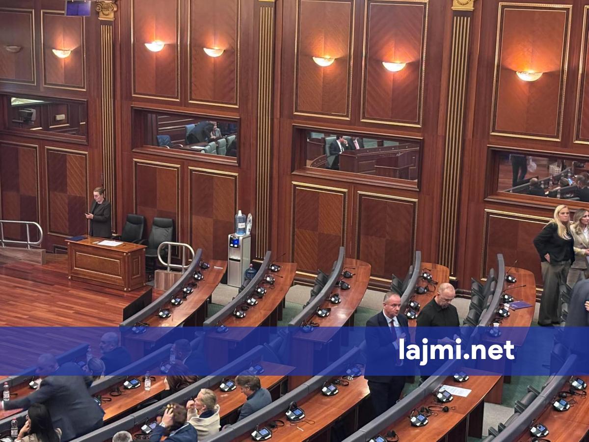 LDK nuk merr pjesë në seancë  refuzon hapur votimin e ligjit për Dhomat e Specializuara