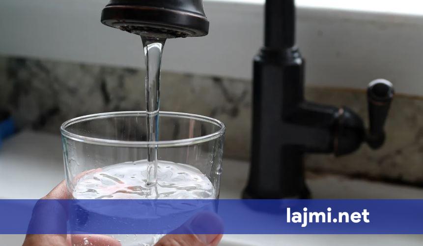 Defekti te Pallati i Rinisë lë pa ujë një pjesë të madhe të Prishtinës  ekipet në terren për riparim