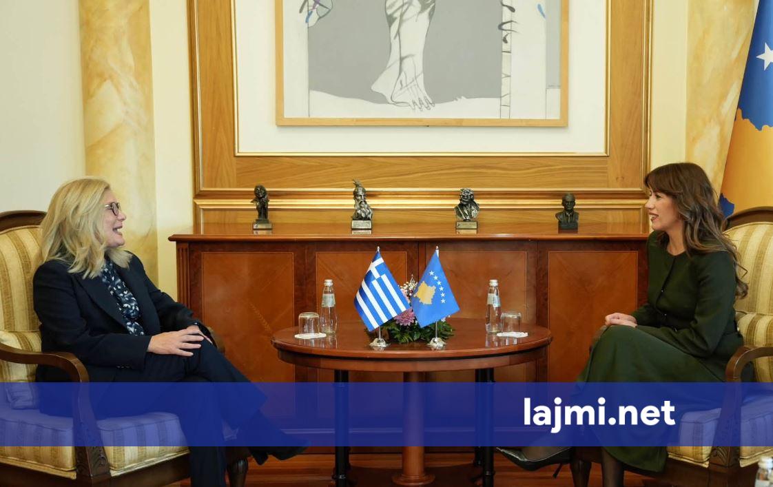 Haxhiu pret në takim lamtumirës shefen e Zyrës Ndërlidhëse të Greqisë në Kosovë