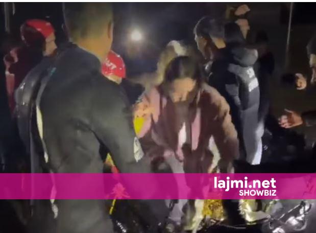 Dalin pamjet e evakuimit të Demet Özdemir  ja si u shpëtua aktorja nga përmbytjet në Stamboll