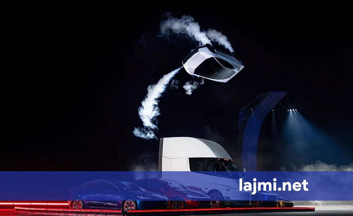 Elon Musk zbulon Tesla Roadster  makinën e re që mund të fluturojë