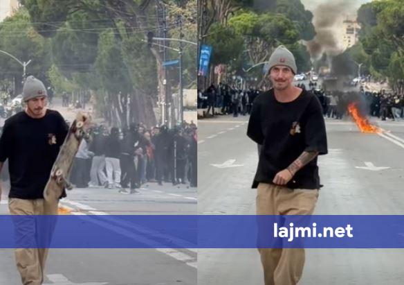 Me skateboard në mesin e protestave  kanadezi  Më falni nëse ofendova  s jam ekspert i situatës   kështu i dokumentoj gjërat