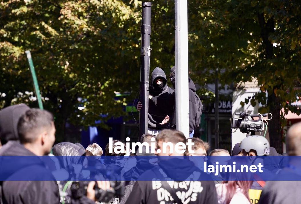 65 të lënduar në protestën e së shtunës në Tiranë  37 prej tyre efektivë policie