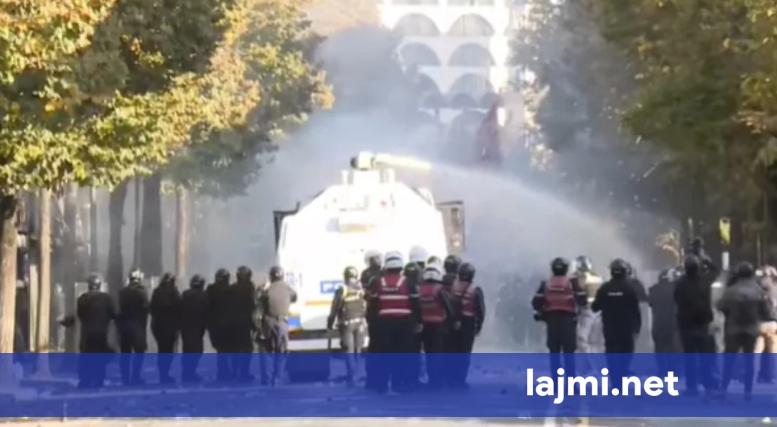 Ish ambasadorja Lama porosit Vetëvendosjen të mos përzihen në protestat në Shqipëri