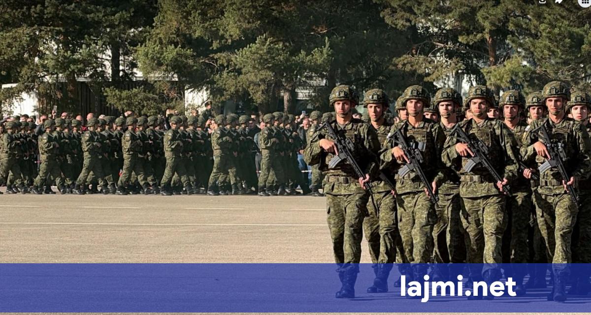 Ceremonia e betimit të ushtarëve të rinj të Kosovës përmes fotografive