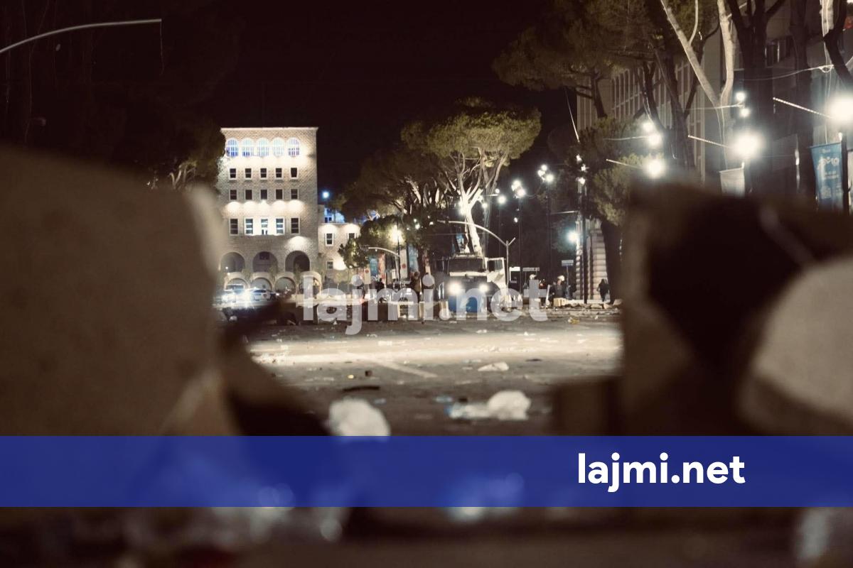 13 të lënduar pas protestës në Tiranë  një protestues me lëndime në sy
