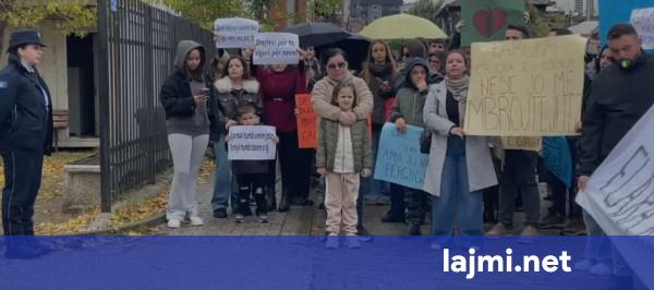 Protestë edhe në Mitrovicë  E rëndë mos me qenë njeriu i sigurt në shtëpinë e vet