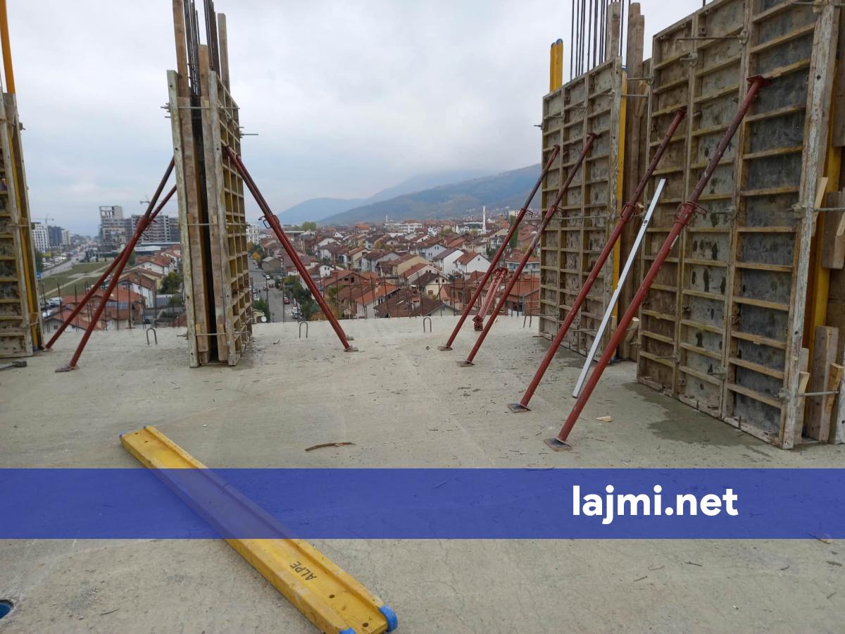 Ndalohen punimet në një objekt ndërtimi në Prizren  Inspektorati konstaton shkelje të sigurisë në punë